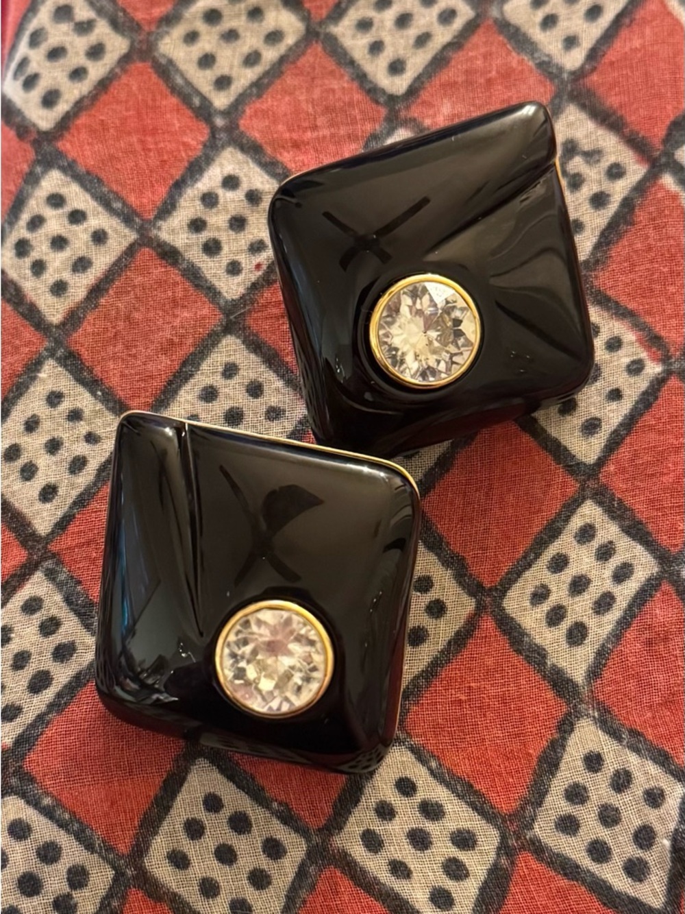 Black Diamond Lucite VTG Italian Earrings with Clear Crystal and Gold Trim - Picture 6 of 13